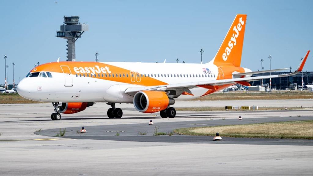 Top U.S. firm acquires EasyJet after huge losses
